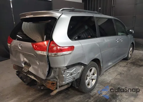 2014 Toyota Sienna Le V6 8 Passenger from USA, damaged, VIN 5TDKK3DC5ES506503